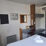 Escale Kennedy מלון Mérignac