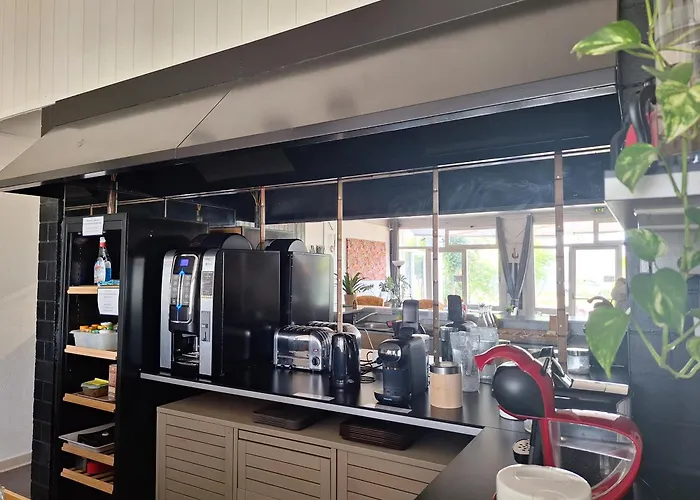 Escale Kennedy Merignac (Gironde)